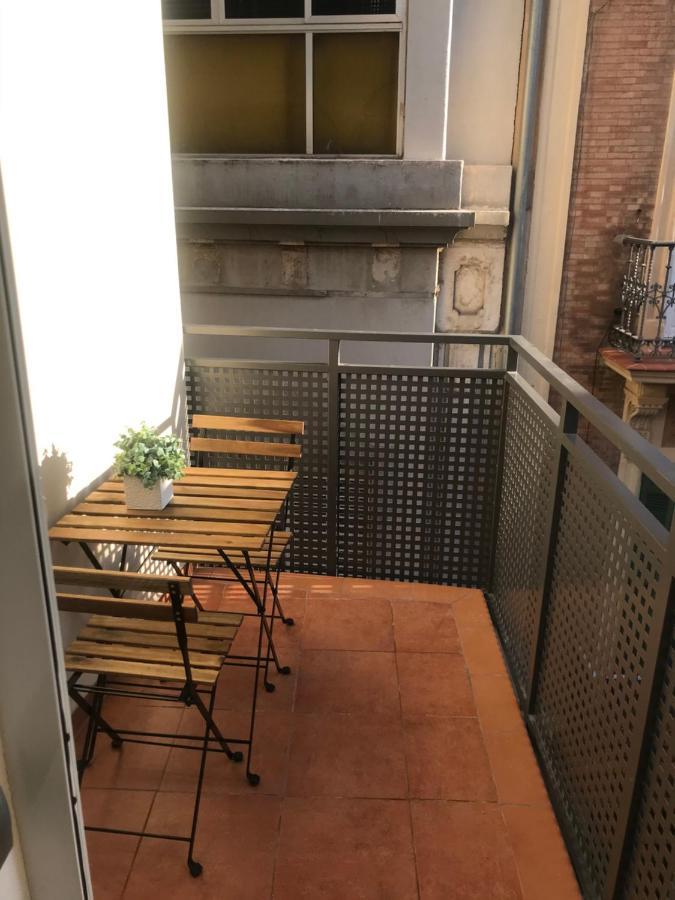 Apartamentos Centro Malaga Luaran gambar