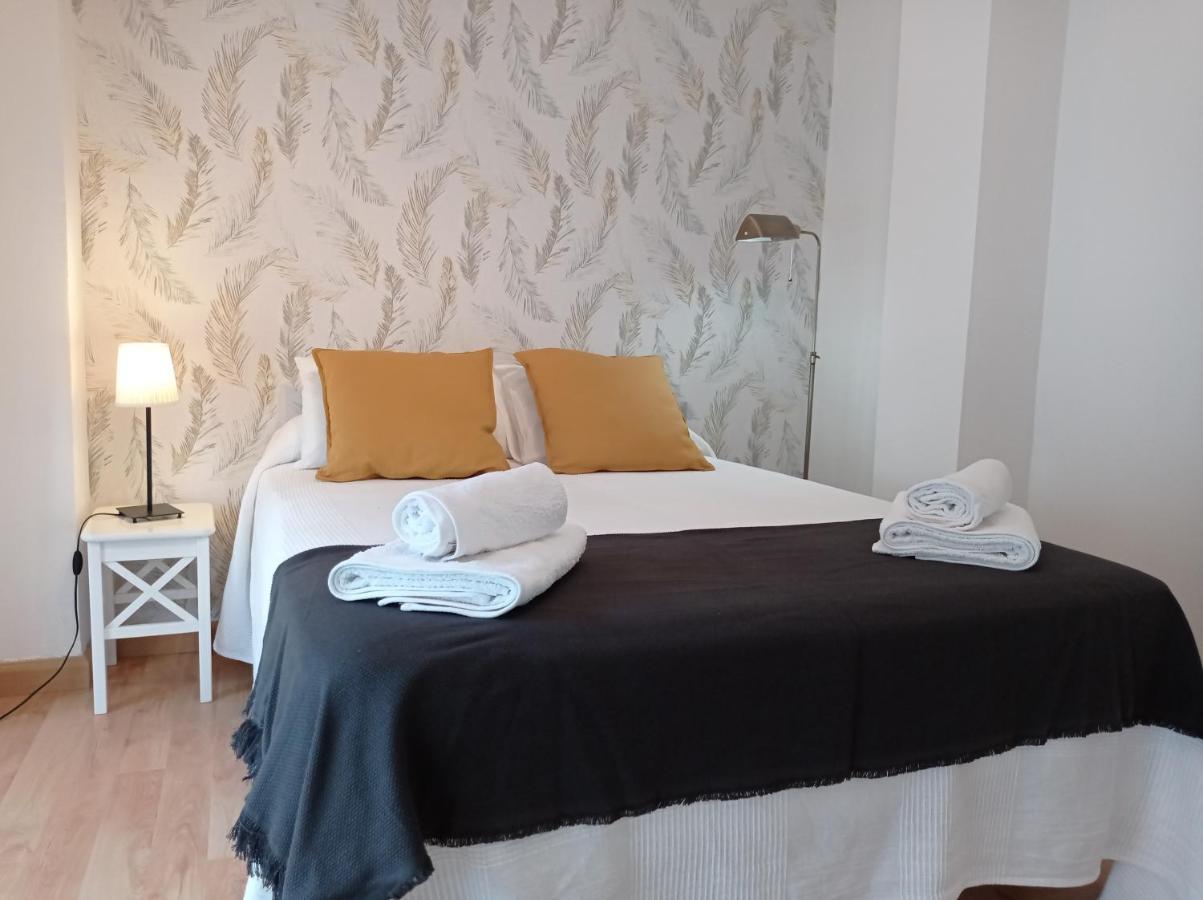 Apartamentos Centro Malaga Luaran gambar