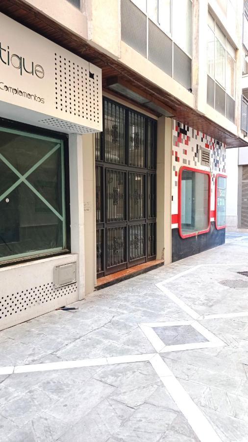Apartamentos Centro Malaga Luaran gambar