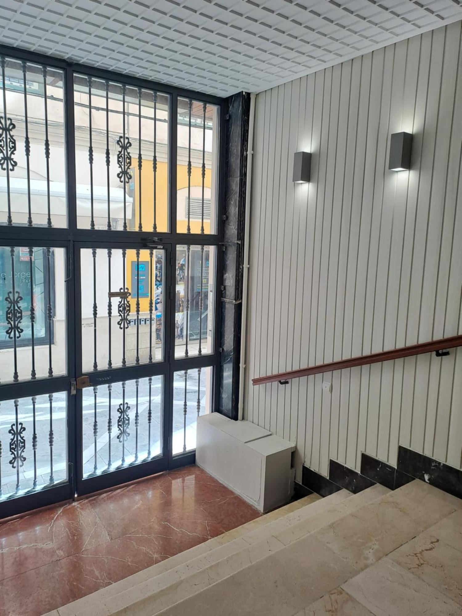 Apartamentos Centro Malaga Luaran gambar