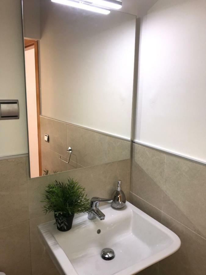 Apartamentos Centro Malaga Luaran gambar