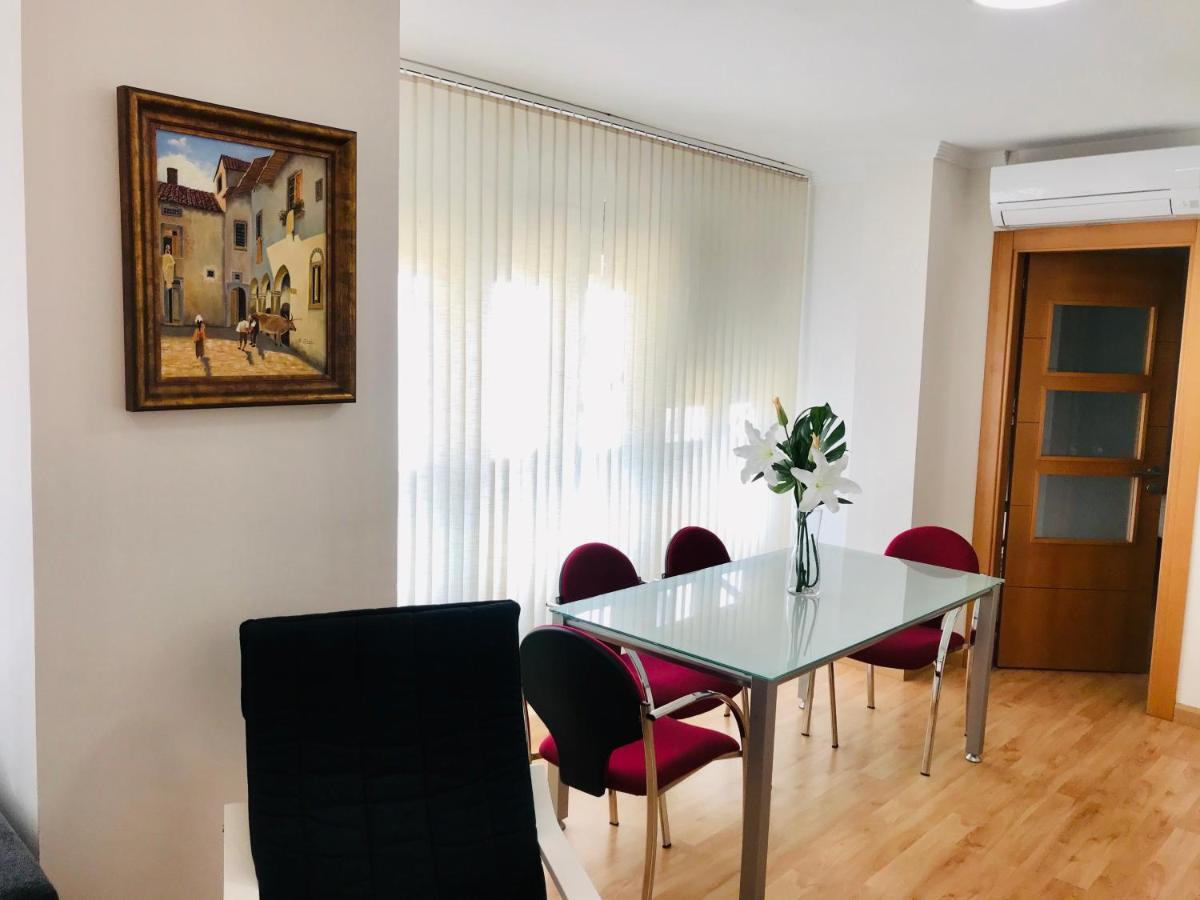 Apartamentos Centro Malaga Luaran gambar